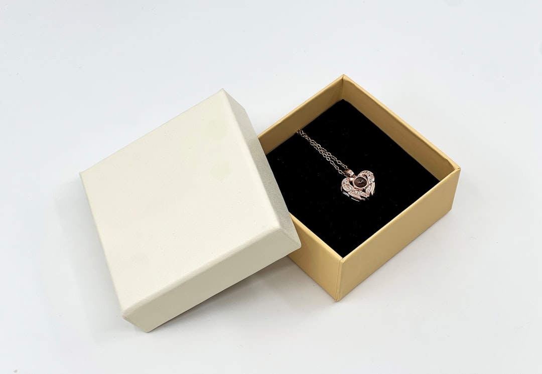 Gift Box Presentation